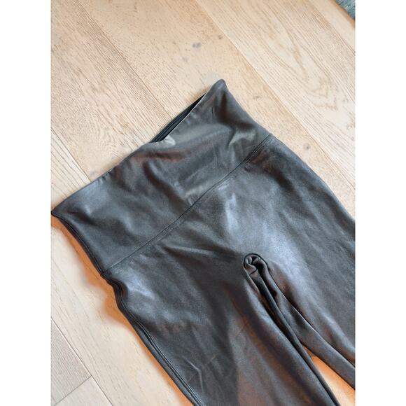 Spanx Leggings Faux Leather Look Size Large Control Waistband Slimming - Picture 7 of 8